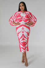Load image into Gallery viewer, Lady Elle
